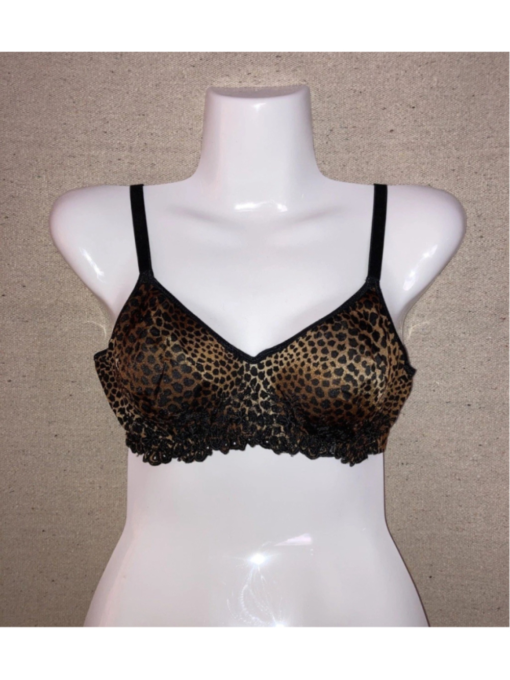 Vintage 80s Olga Bra 33042 Ombré Leopard Animal Print Eyelet Stretch Lace 36C